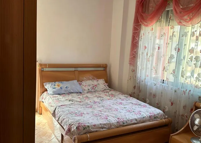 Mane 10 Apartament Golem (Tirana)